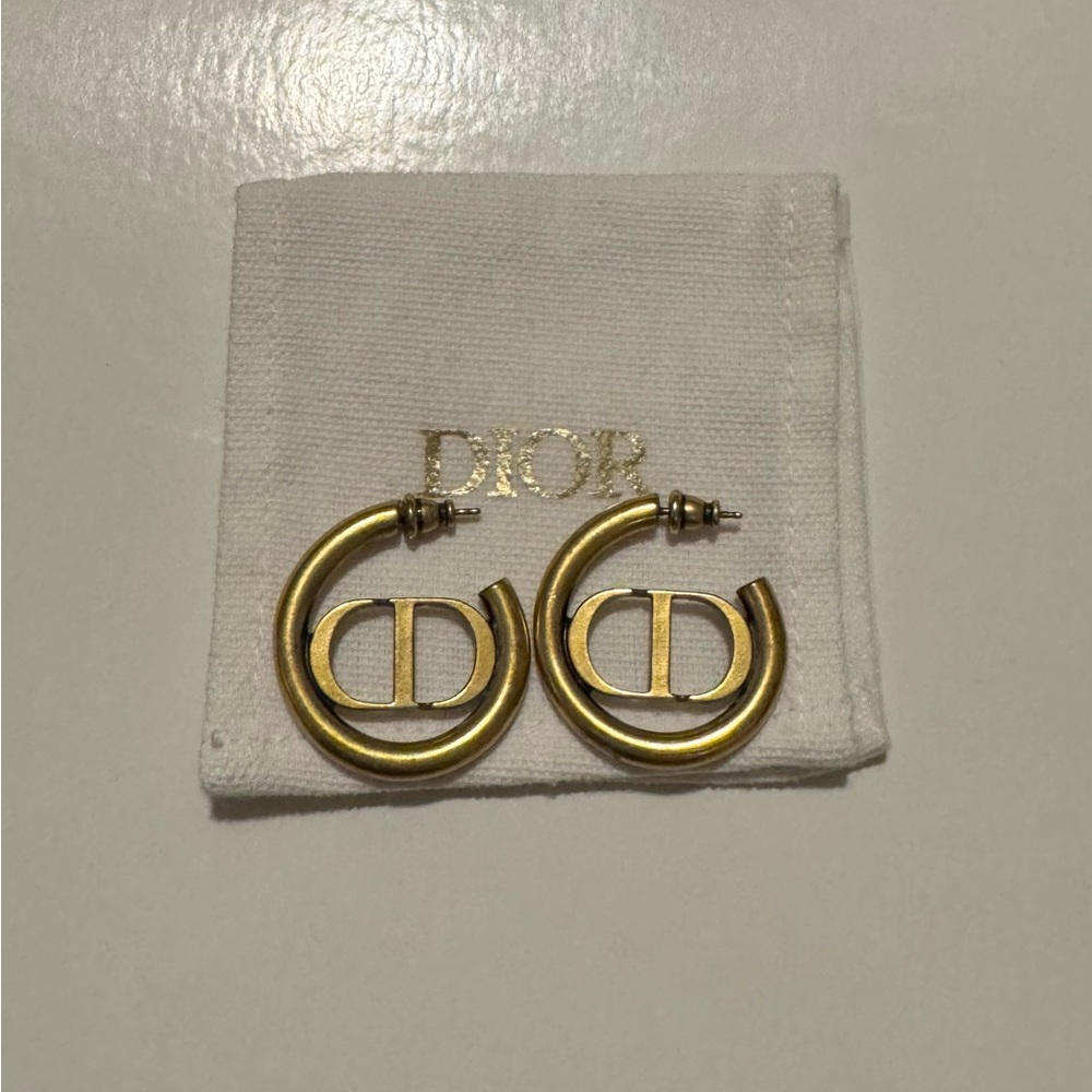 Dior 30 Montaigne Logo Hoop Earrings Antique Gold